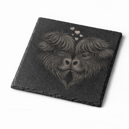 Highland Cow Kissing Pair – Romantic Slate Coaster (100×100 mm)